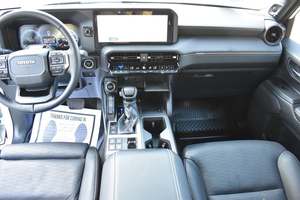 TOYOTA LAND CRUISER SUV CROSSOVER 2025 NEUF - Product Image 2