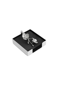 Caja de pañuelos metálica plateada impermeable hecha a mano, organizador brillante pulido con diseño floral, de lujo para restaurante, hotel, mesa de comedor. - Product Image 1