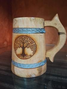 Tasse en bois aspect rustique et esthétique avec finition lisse conçue pour une vie durable et des aventures en plein air - Product Image 3