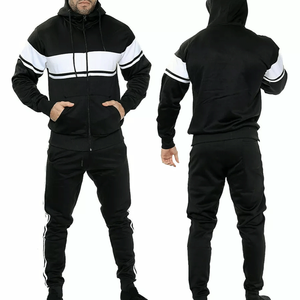 Chándal de hombre ecológico de nuevo diseño 2025 con paneles negros con cremallera y bolsillos con cremallera 100% poliéster a prueba de viento para invierno - Product Image 3
