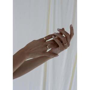 Anillo de sello con corazón chapado en oro de 18 quilates y oro rosa, estilo casual y moderno con engaste invisible, regalo perfecto. - Product Image 5