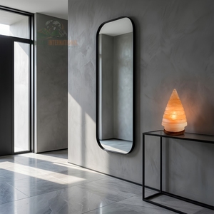 Lampe de sel de l'Himalaya artisanale unique en forme de cône spiralé, lumière de nuit en cristal de roche naturel avec base en bois de qualité supérieure - Product Image 4