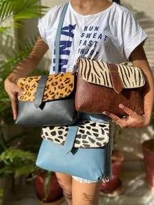 Nuevos bolsos de cuero de Piel Reciclada hechos a mano occidentales, Bolsos De Mujer de cuero liso diseñados a la moda, bolsos de mujer con estilo - Product Image 2