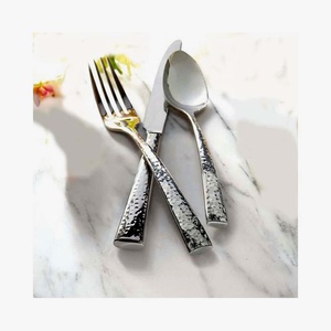 Juego de cubiertos de plata de alta calidad, conjunto de cubertería de aspecto real martillado con diseño de lujo moderno, único, nuevo - Product Image 1