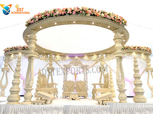 เวทีงานแต่งงานแบบทันสมัยสไตล์อินเดีย ทำจากไม้แมนดาปแบบทามิล แมนดาปไม้หรูหราจากสหราชอาณาจักร ดีไซน์แกะสลักอย่างงดงาม น้ำหนักเบา เหมาะสำหรับงานเลี้ยงต้อนรับ - Product Image 6