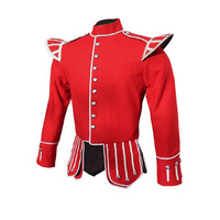 Uniformes de tambour classiques avec gants blancs tresses audacieuses accents métalliques et épaulettes pour la parade et la performance