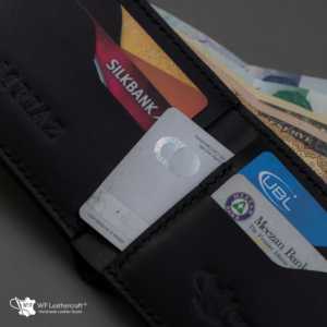 กระเป๋าสตางค์หนังแท้แบบพับได้ รุ่นคลาสสิค หมายเลข 55 ทำมือ พร้อมช่องใส่เงินสดสองช่อง ปิดแบบเปิด ป้องกันการโจรกรรม สีดำ - Product Image 2