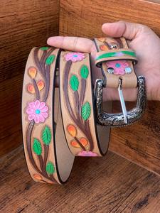 Nuevo Western Stylish Real Genuine Hand Tooled Leather Floral Paint Designer Belts Cinturón de cintura unisex de cuero hecho a mano de alta calidad - Product Image 3