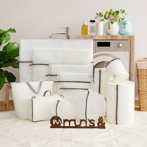 Sac de lavage pratique en tissu 100% polyester rond antibactérien avec poignées et fermeture éclair pour une utilisation réutilisable du linge - Product Image 1