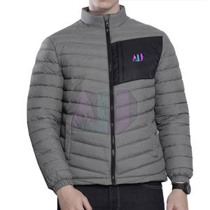 Chaqueta de Invierno Acolchada para Hombre, Estilo Nuevo, Ajustada, con Aislamiento Transpirable y Resistente al Viento, Logotipo Frontal, Material de Fácil Cuidado - Product Image 1