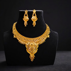 Hot Deal 2025 Boucles d'oreilles collier serties de boucles d'oreilles collier style tendance plaqué or 22 carats à vendre par les exportateurs - Product Image 1