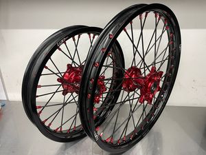 Achetez un nouveau jeu de roues Talon Red Wheel Set Excel Rims 19 | 21 - Product Image 2