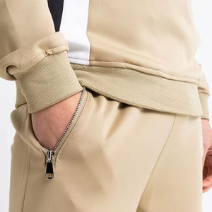 Ensemble short à capuche pour hommes Offre Spéciale à demi-fermeture éclair à bas prix fabriqué au Pakistan Ensembles Streetwear élégants en matériau souple de haute qualité - Product Image 5