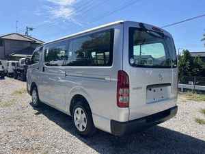 Van Hiace d'occasion 2020 To * yota - Product Image 2