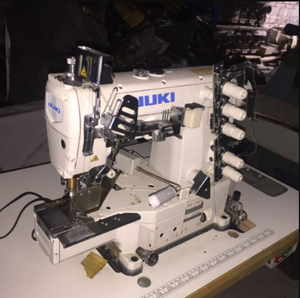 Máquina de coser industrial Juki 7823 usada, con mango de plástico OEM, accionamiento directo, cama cilíndrica, puntada interlock y plana, con cortahilos automático. - Product Image 5