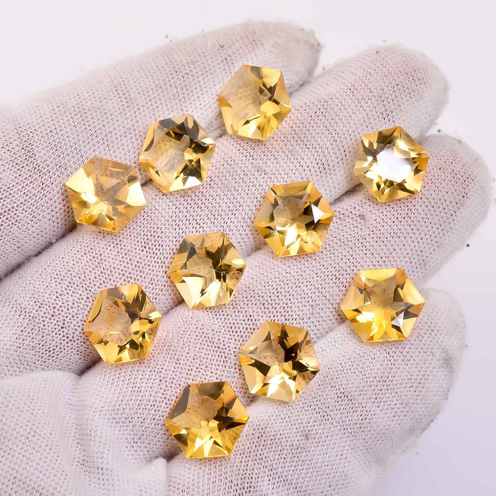 สีเหลือง