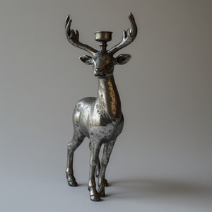 Cesta Navideña de Latón Ligero y Opulento con Color y Tamaño Personalizados, Construcción Metálica Duradera para Celebraciones Navideñas - Product Image 4