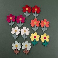 Broderie de tournesol, sans colle, idéale pour les pinces à cheveux DIY, les accessoires capillaires et les accessoires vestimentaires.