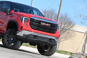 GMC Sierra 1500 Pro 4WD Crew Cab 2023 Usada en Buen Estado - Product Image 2