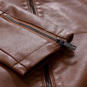 Veste imperméable, respirante et coupe-vent en cuir véritable de qualité supérieure pour homme, pour l'automne et l'hiver, avec col montant, style moto et motard - Product Image 4