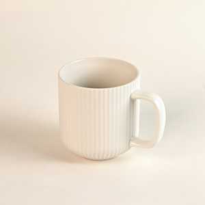 Tazas de Cerámica de Porcelana Fina con Diseño de Luna, Juego Nuevo de 2 Tazas de Café Pintadas a Mano Estilo Ins, Aptas para Lavavajillas, para Bebidas, Regalo - Product Image 4