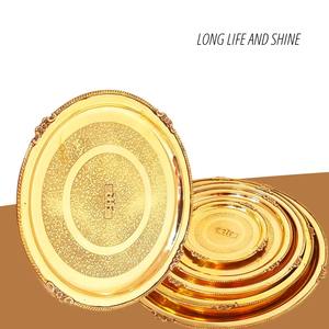 Alta demanda Bandeja de servicio de latón con asas y diseño de plato hondo para uso alimentario y decorativo Disponible a granel - Product Image 3