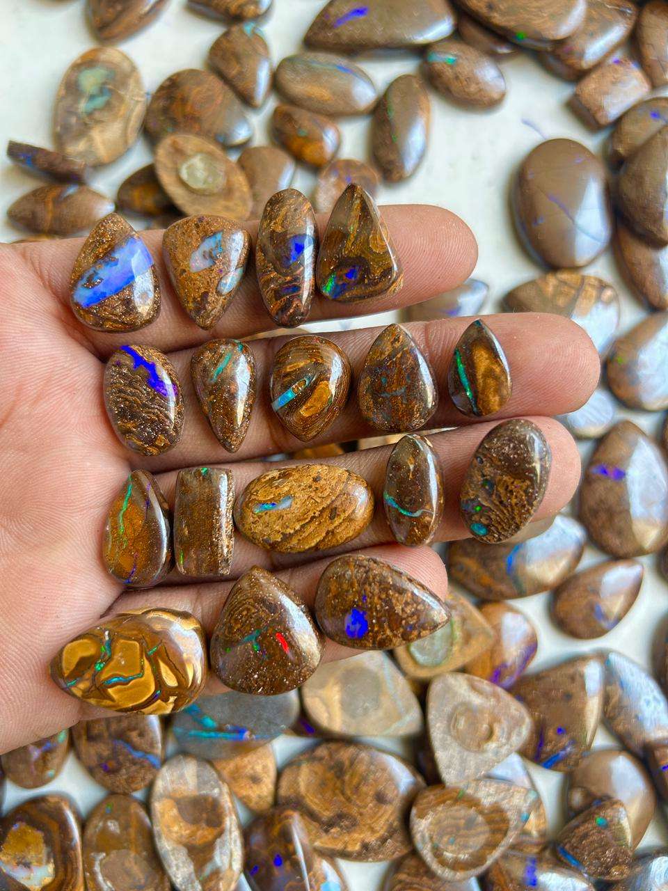 สีเขียว