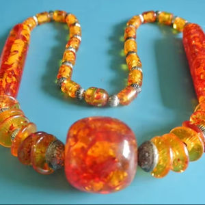 El mejor collar de joyería de resina Vintage, joyería de cuentas de madera y resina, cadena de mujer, Collar personalizado, la mejor venta de artesanía creciente - Product Image 1