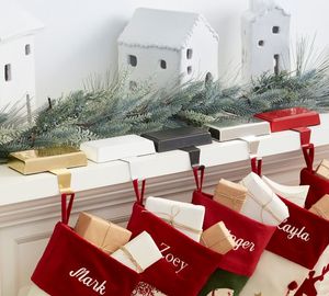 Simple Stocking Holder Set of Four Pieces Wood Metal Cast Iron Rustic <b>Gift</b> <b>Box</b> New Modern Designs High Quality Wholesale 2022 - Product Image 4