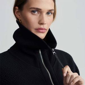Chaqueta negra de Sherpa con cremallera para mujer a la moda, forro polar suave y cómodo para ropa informal de invierno - Product Image 4