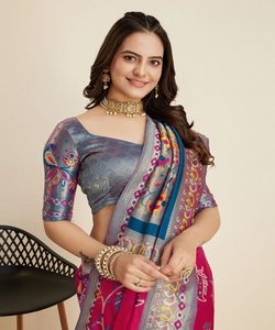 Saree en organza exclusif pour mariage avec broderie lourde fantaisie et chemisier élégant prêt à l'emploi pour la fête - Product Image 2