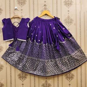 Conjunto de Lehenga Choli Azul Violeta de Diseñador para Niñas, Bordado con Lentejuelas, para Bodas y Fiestas, Ropa Étnica Infantil - Product Image 2