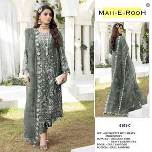 Costume pakistanais tendance avec séquences Travail brodé et travail manuel Travail Khatli - Product Image 6