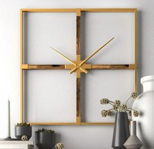 Horloge murale élégante en métal pour les halls et les entrées, ajoutant un style accueillant et une valeur décorative de haute qualité - Product Image 1