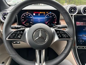 G-L-E 53 4MATIC SUV 2025-2026, 4.5L de Aspiración Natural, Automático, 5 Asientos, Volante a la Izquierda/Derecha, Techo Panorámico de 18', Color Oscuro - Product Image 3