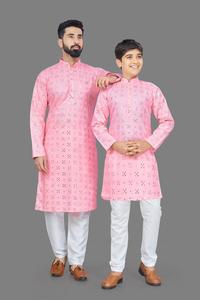 Coton de qualité supérieure avec miroir à broderie lourde Travail père et fils Miroir design Kurta avec pyjama - Product Image 3