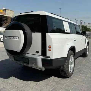 Land Rover Defender 2024 SUV/Crossover Usado, Transmisión Manual/Automática, Diésel 4L, Asientos de Cuero, Cámara Trasera Izquierda - Product Image 5