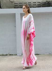 ชุดเดรสยาวทรงคาฟทัน แขนสั้น คอจีน ลายมัดย้อมสีชมพู สำหรับผู้หญิง ผลิตจากวัสดุวิสโคส เป็นมิตรต่อสิ่งแวดล้อม ชายกระโปรงบาน สไตล์ลำลองสำหรับใส่กลางแจ้ง ไม่ใช่ผ้าทอ - Product Image 3