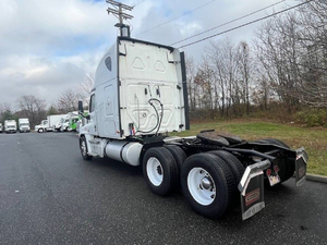 Camion à benne basculante d'occasion à prix avantageux, bon état, modèle 2020 - Product Image 2