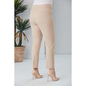 Pantalones de Tela de Poliéster y Elastano Color Crema Talla Grande RMG para Mujer - Pantalones Cómodos para Uso Casual de Invierno - Product Image 3