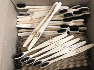 Cepillo de Dientes Ecológico Personalizado VIET DELTA con Cerdas Medianas para Empresas, Marca Corporativa y Uso Doméstico - Product Image 4