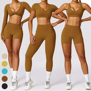 Ensemble de sport cinq pièces sans couture pour femme, recyclable, couleur unie, pour gym, yoga et fitness : crop top, brassière de sport, leggings taille mi-haute et shorts - Product Image 4