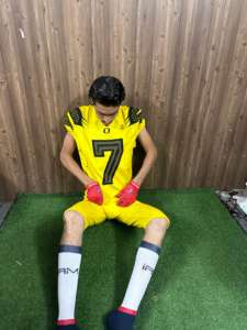 Uniformes de football américain respirants en gros pour équipes, tenues d'entraînement de football, uniformes de football personnalisés sublimés - Product Image 5