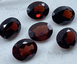 Granate Natural Oval Rojo Forma facetada Lupa limpia Semi Piedras preciosas Piedras sueltas Facetadas Jaipur Fabricante 2x4 a 12x16mm - Product Image 2
