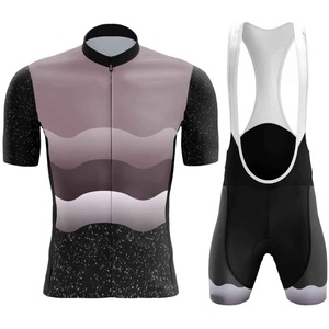 Shorts de cyclisme pour femmes de qualité supérieure, impression par sublimation, taille et nom d'équipe personnalisés, ensembles d'uniformes de cyclisme respirants - Product Image 5