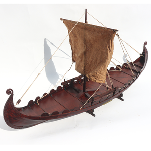 Modèle de bateau traditionnel en bois OSEBERG VIKING CLINKER HULL - de haute qualité, fabriqué au Vietnam - Product Image 1