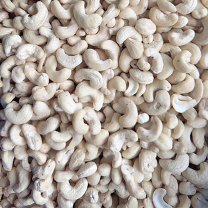 Fournisseur de confiance W180 W240 W320 W450 Noix de cajou en gros Fournisseurs de noix de cajou Santigo Vietnam de Santigo Vietnam - Product Image 1