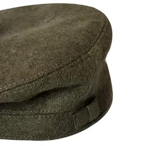 Bonnets écossais authentiques offrant une structure lisse et une apparence formelle pour les cornemuseurs et les parades. - Product Image 5