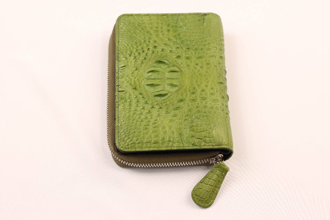 สีเขียว