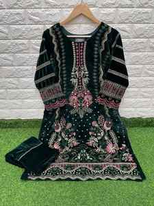 Traje de Salwar de secuencia de bordado de terciopelo suave de último diseñador de Fabzone - Product Image 3